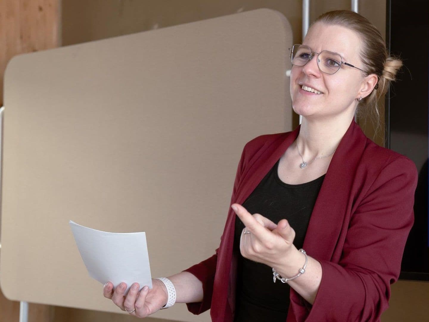 Sandra Weber bei einem Vortrag